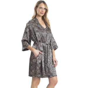 Bata satín estampada animal print | Estilo Sofisticado