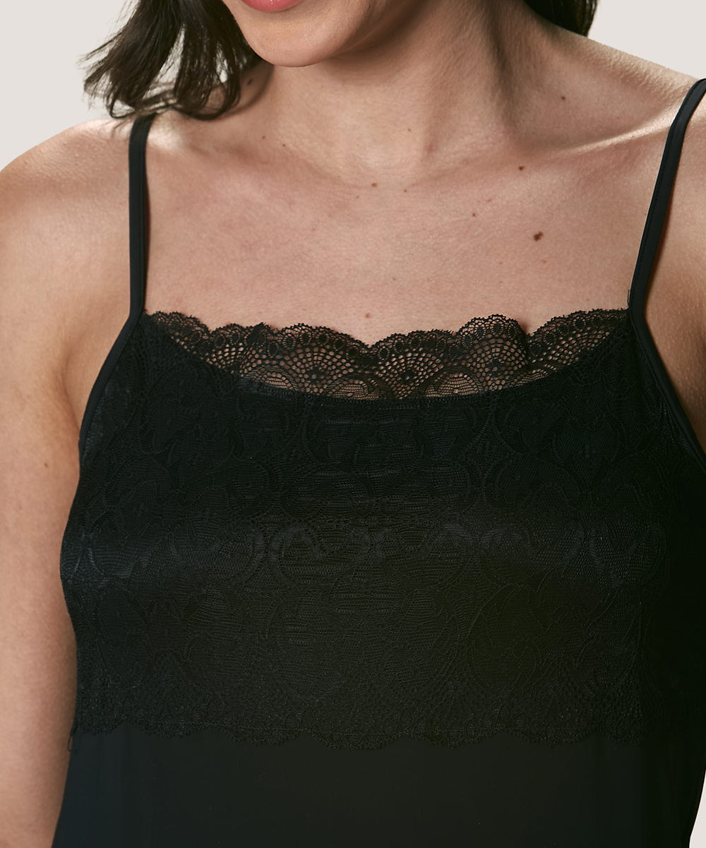 Camiseta Microfibra Encaje | Confort y Estilo Diario