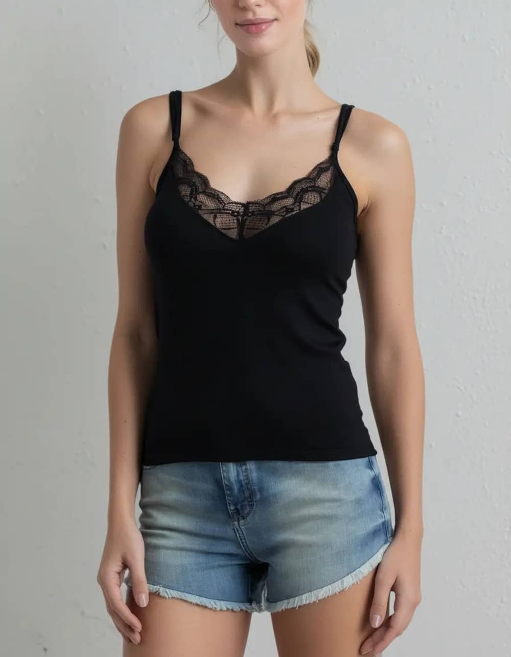 Camiseta Viscosa Encaje | Suavidad y Comodidad Diaria