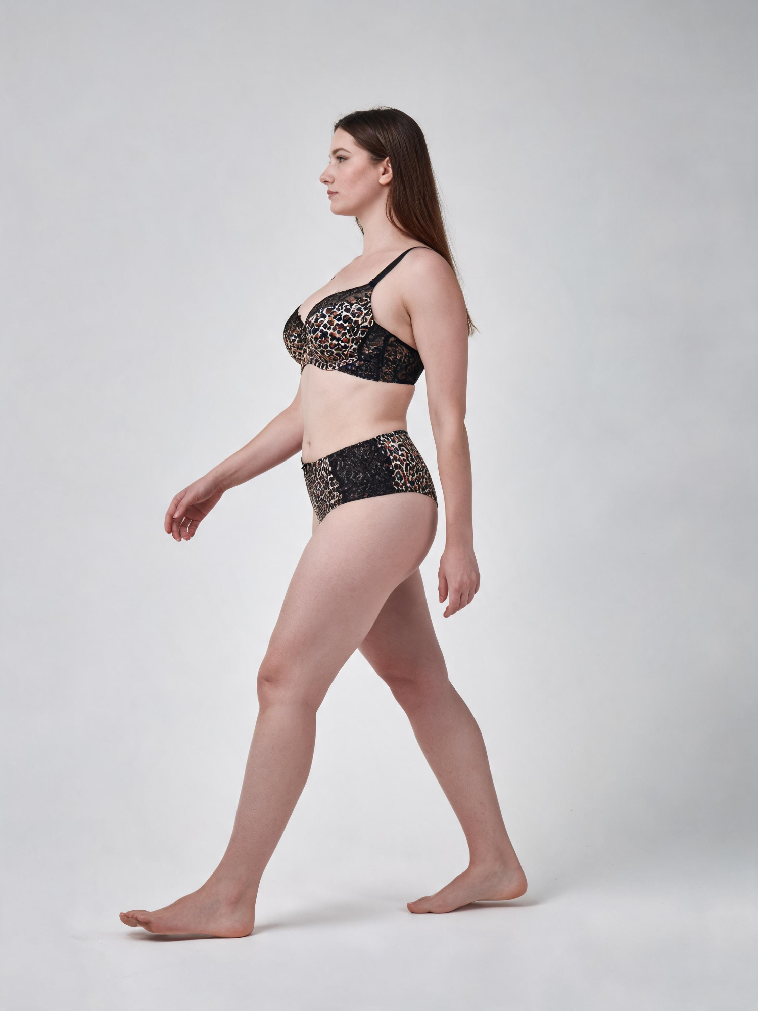 Pantaleta a la Cadera Encaje | Sensualidad y Comodidad