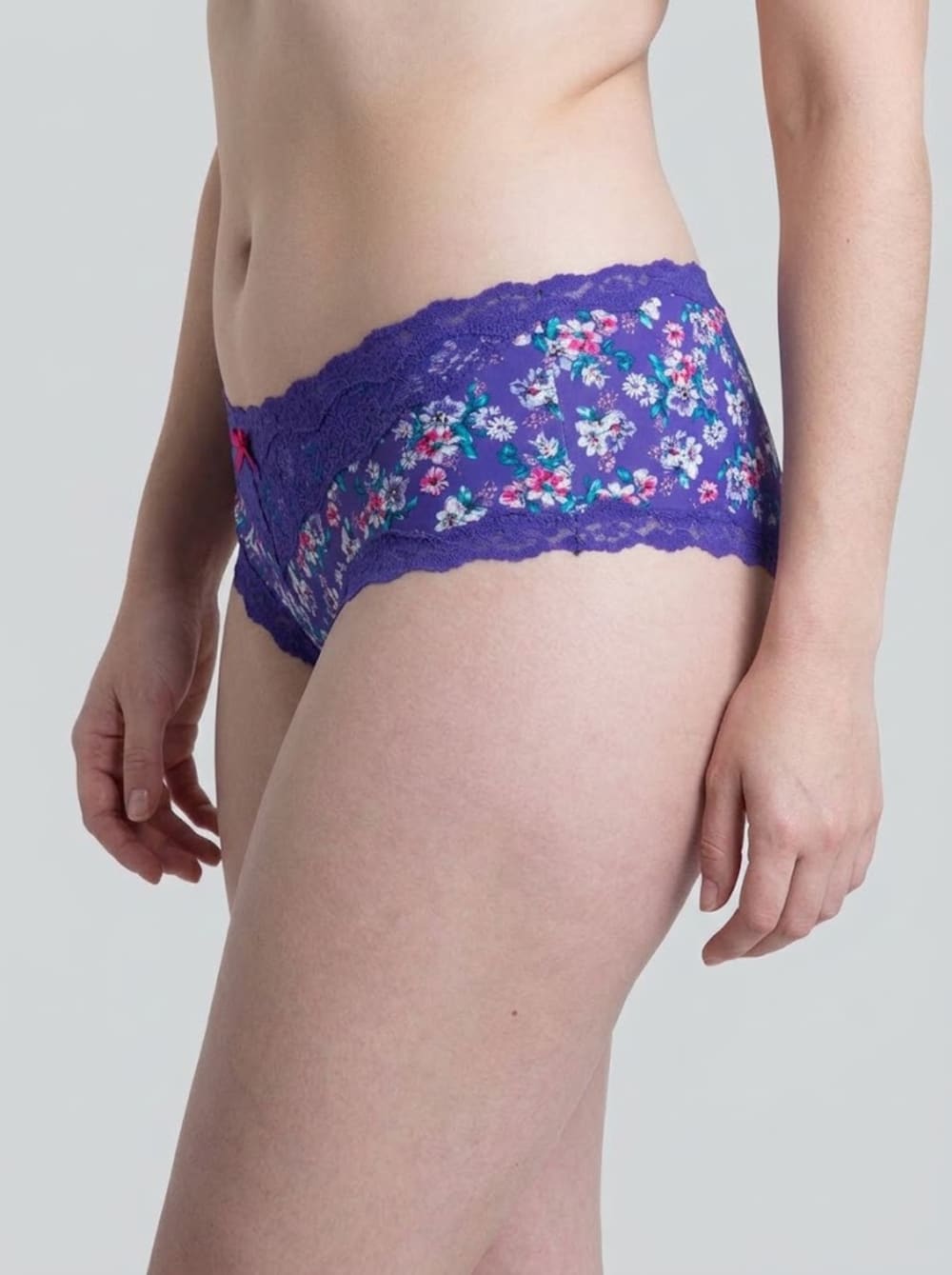 Pantaleta Microfibra Encaje | Suavidad y Sensualidad